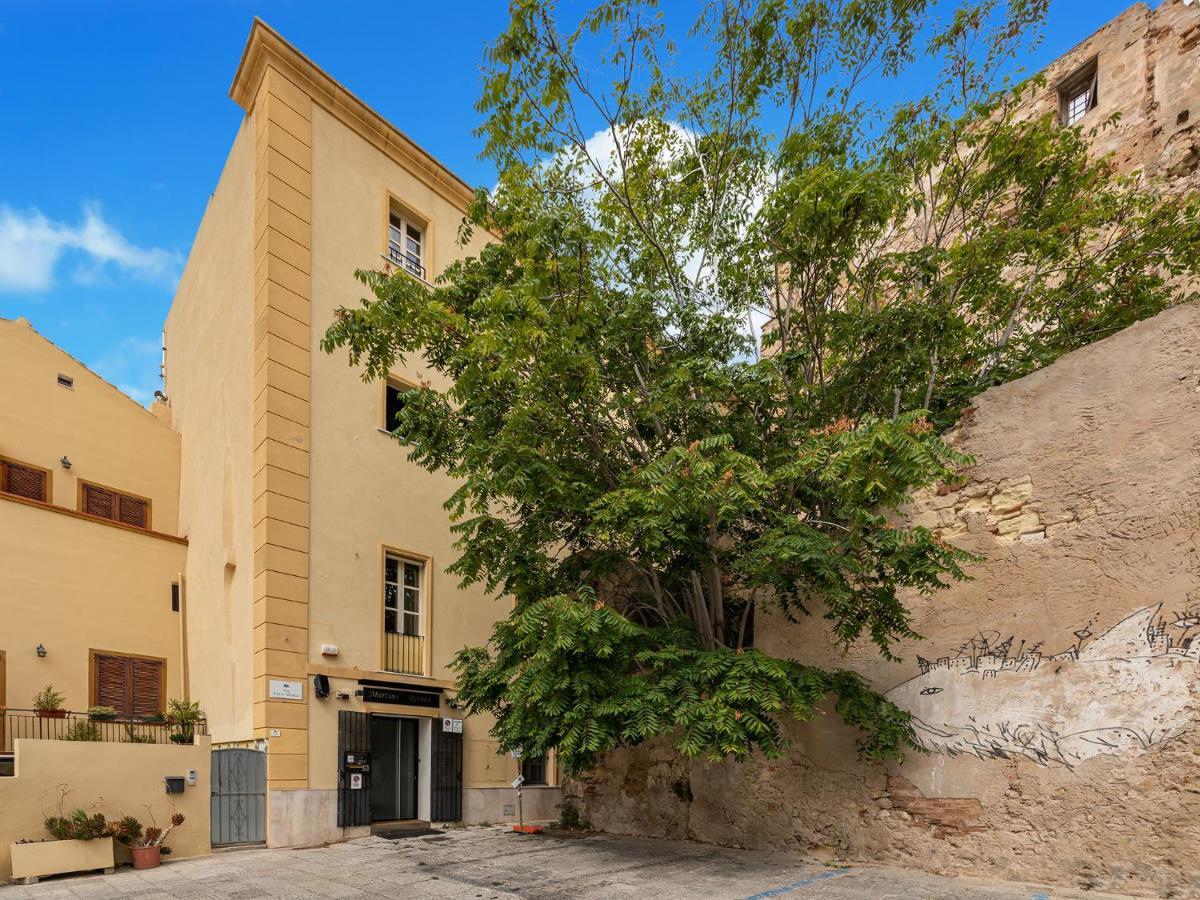 Martini Rooms Castello Cagliari Exterior foto